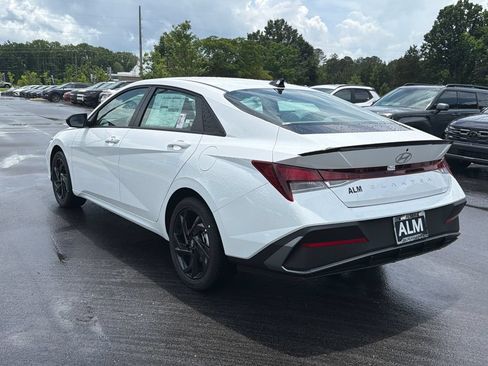New 2026 Hyundai Elantra Sport FWD image 4