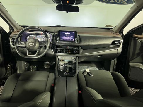 Used 2023 Nissan Rogue S AWD/4WD image 10