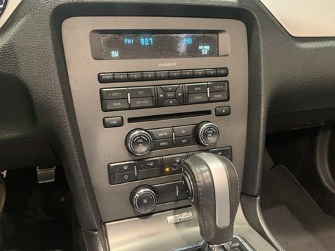 Used 2014 Ford Mustang Premium image 21