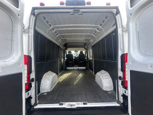 Used 2023 RAM ProMaster 2500 image 31