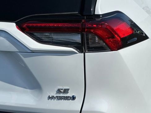 Certified 2024 Toyota RAV4 SE w/ Convenience Package AWD/4WD image 34