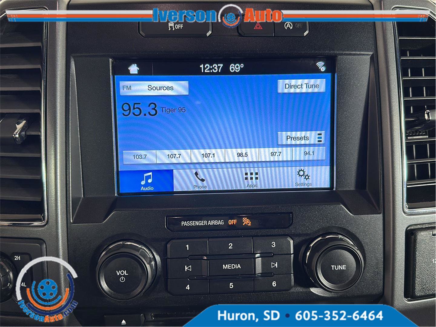 Used 2018 Ford F150 XLT w/ Equipment Group 302A Luxury AWD/4WD image 19
