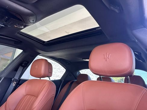 Certified 2023 Maserati Ghibli Modena RWD image 15