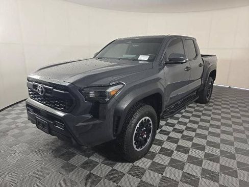 Used 2024 Toyota Tacoma TRD Off-Road w/ TRD Off Road Premium Package AWD/4WD image 12