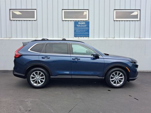 Used 2024 Honda CR-V EX image 9