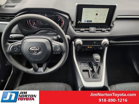 Used 2024 Toyota RAV4 XLE image 28