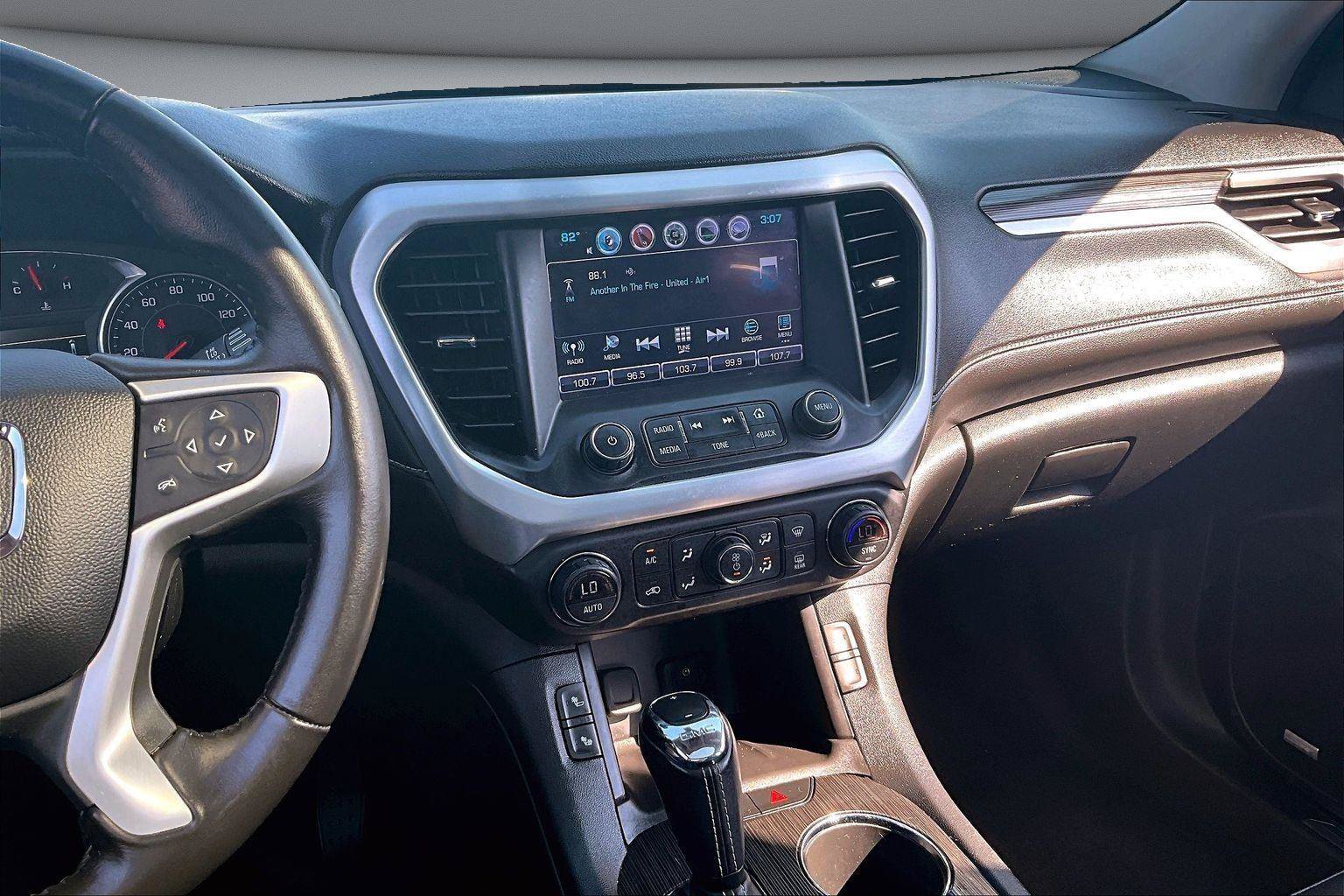 Used 2019 GMC Acadia SLT w/ Black Edition AWD/4WD image 10