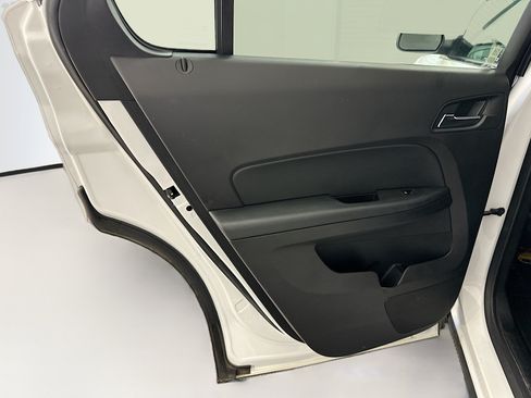 Used 2017 Chevrolet Equinox LS FWD image 26
