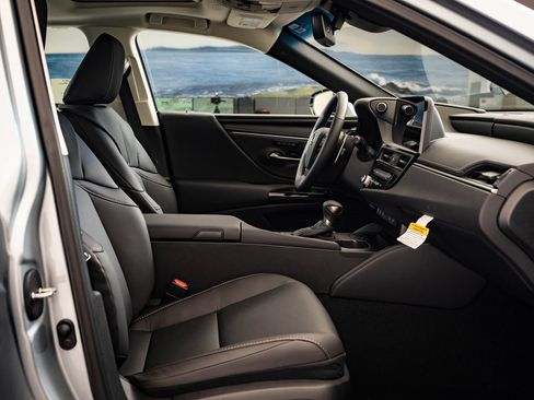 New 2025 Lexus ES 350 w/ Premium Package image 25