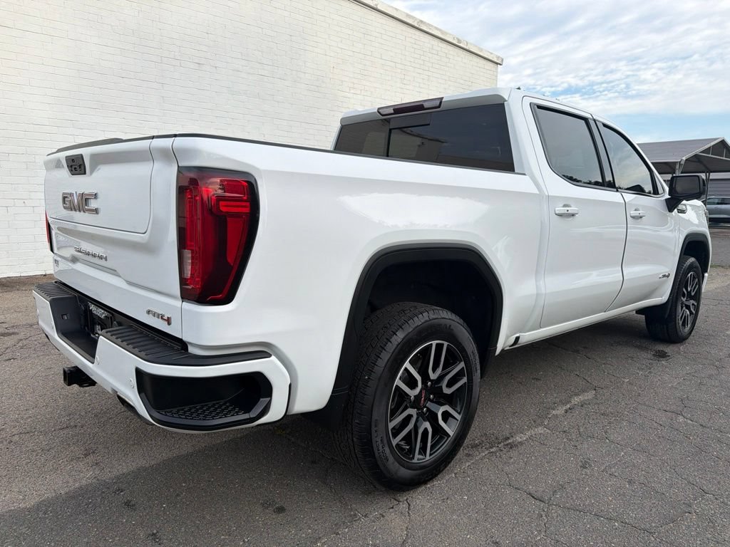 Used 2021 GMC Sierra 1500 AT4 w/ AT4 Value Package AWD/4WD image 2