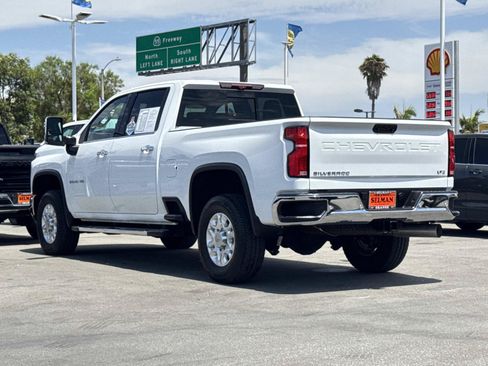 Used 2024 Chevrolet Silverado 2500 LTZ w/ LTZ Convenience Package AWD/4WD image 7