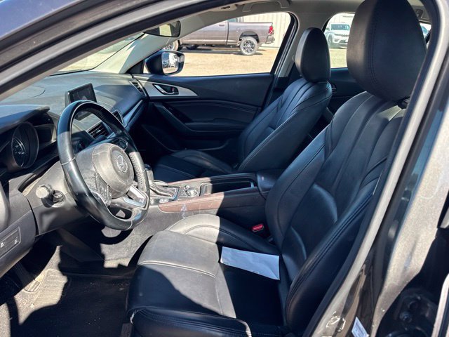 Used 2018 MAZDA MAZDA3 Touring FWD image 9