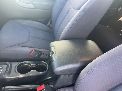 Used 2013 Jeep Wrangler Unlimited Sport image 20