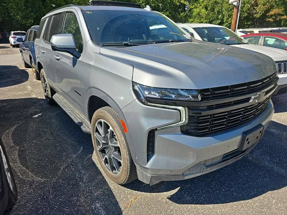 Used 2024 Chevrolet Tahoe RST w/ Luxury Package AWD/4WD image 5