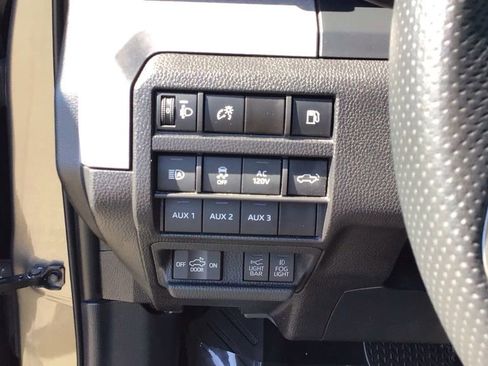 Used 2024 Toyota Tacoma Trailhunter image 20