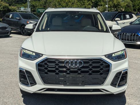 Used 2022 Audi Q5 2.0T Premium Plus w/ Premium Plus Package AWD/4WD image 5