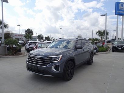 Used 2025 Volkswagen Atlas SE