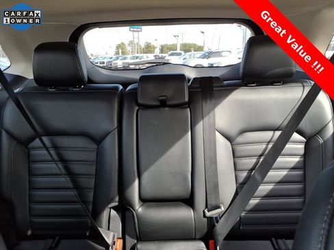 Used 2024 Ford Edge SEL image 18