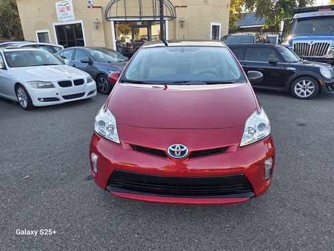 Used 2014 Toyota Prius image 2