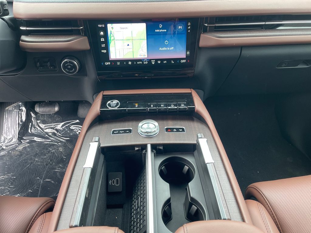 New 2026 Lincoln Navigator Reserve AWD/4WD image 11