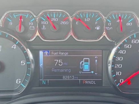 Used 2020 Chevrolet Suburban LT RWD image 19