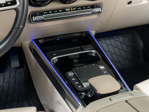 Certified 2021 Mercedes-Benz GLB 250 4MATIC w/ Premium Package image 20