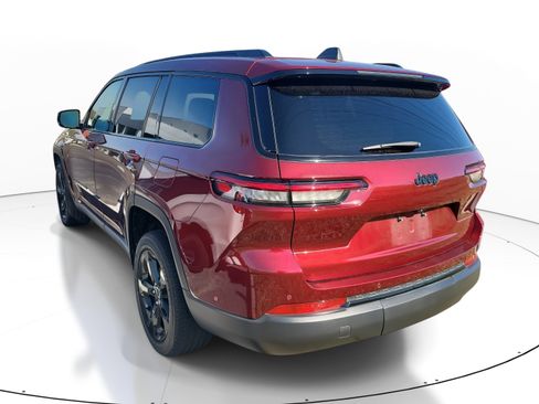 Used 2024 Jeep Grand Cherokee L Altitude image 6