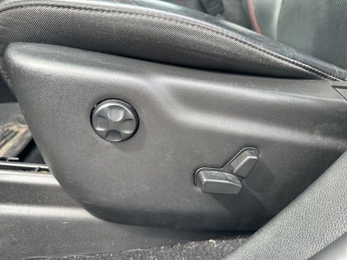 Used 2024 Dodge Durango GT image 19