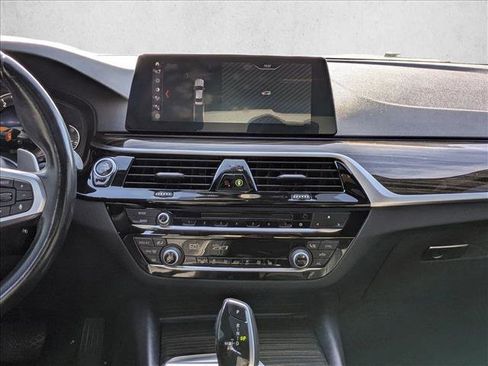 Used 2019 BMW 530i w/ Convenience Package image 15