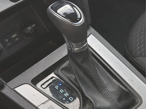 Used 2019 Hyundai Elantra SE w/ Cargo Package image 29