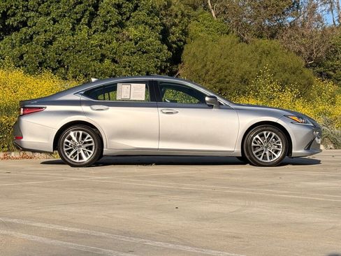 Certified 2025 Lexus ES 350 w/ Accessory Package (Z2) image 10