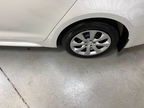 Used 2026 Toyota Corolla LE FWD image 12