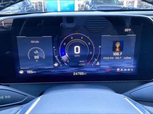 Certified 2025 Chevrolet Traverse LT image 25