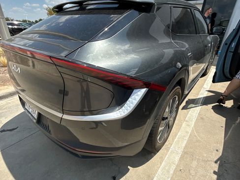 Used 2024 Kia EV6 Light AWD/4WD image 5