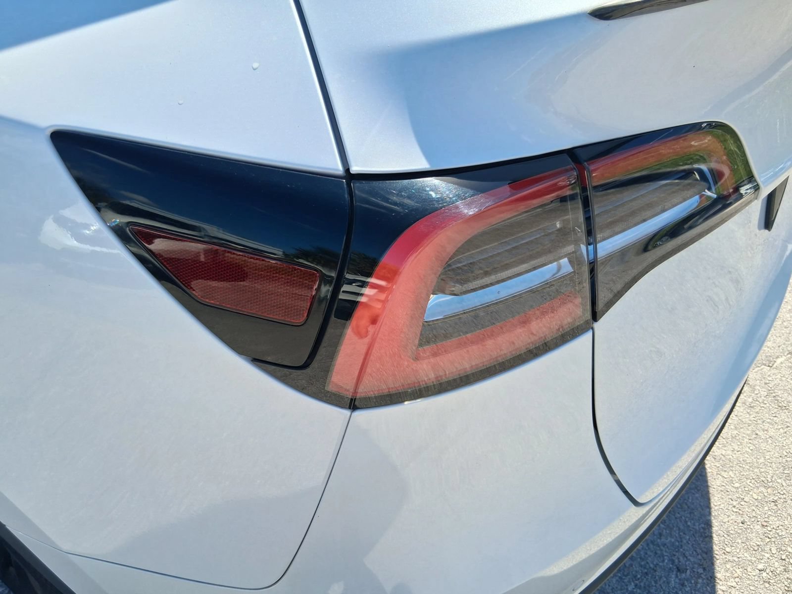 Used 2021 Tesla Model Y Long Range AWD/4WD image 14