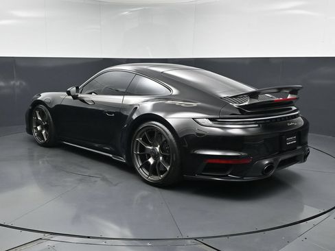 Used 2025 Porsche 911 Turbo AWD/4WD image 3