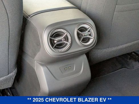 New 2025 Chevrolet Blazer EV LT w/ Midnight/Sport Edition image 26