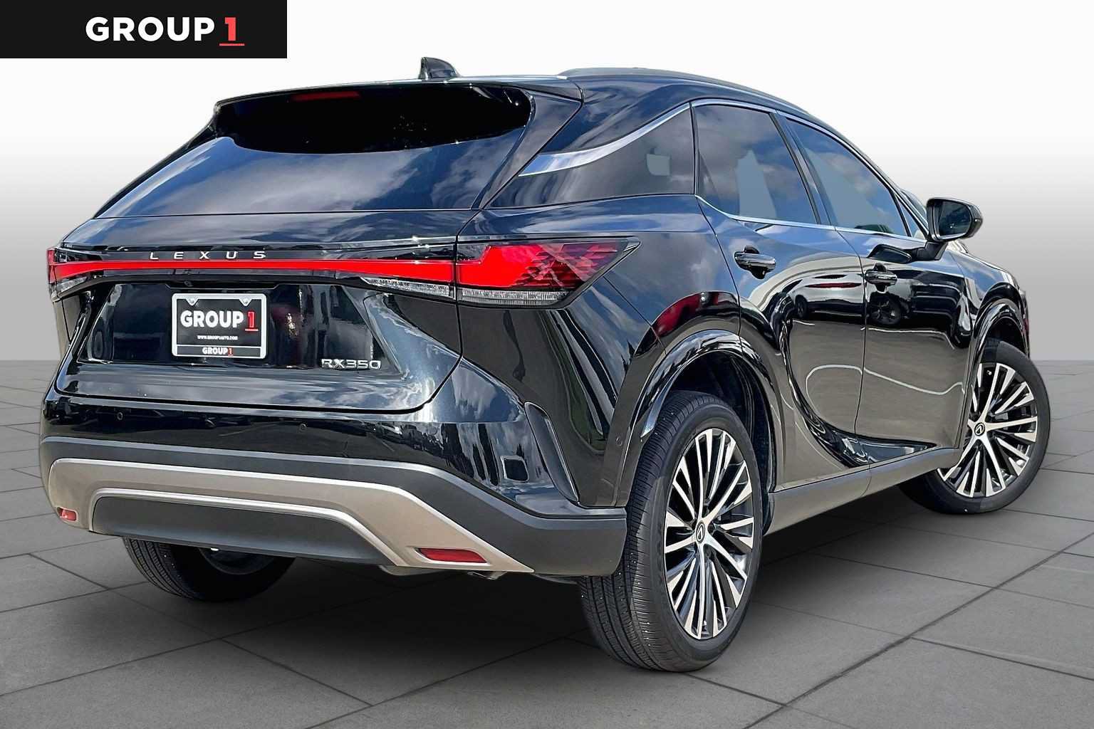 Used 2024 Lexus RX 350 Premium Plus w/ Convenience Package FWD image 11