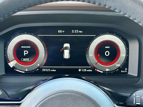 Used 2022 Nissan Rogue Platinum w/ Head-Up Display Package AWD/4WD image 13