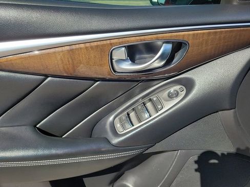 Used 2019 INFINITI Q50 Luxe w/ Essential Package (3.0T Luxe) image 13