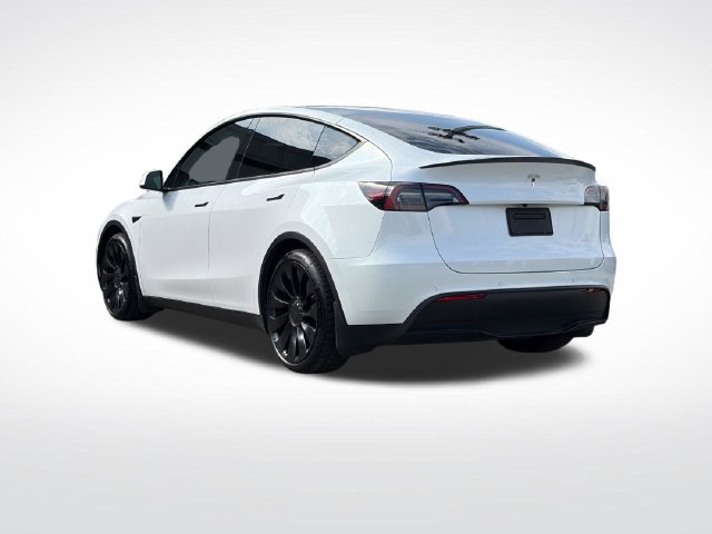 Used 2022 Tesla Model Y Performance AWD/4WD image 7