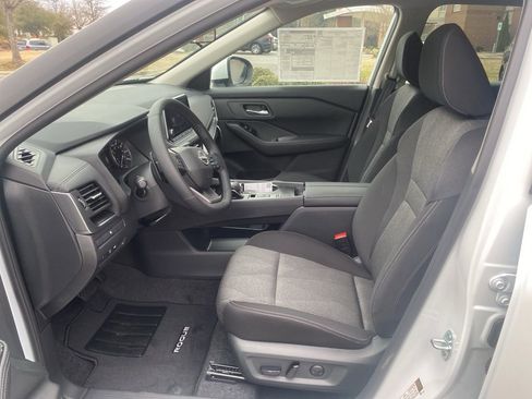New 2026 Nissan Rogue SV image 14
