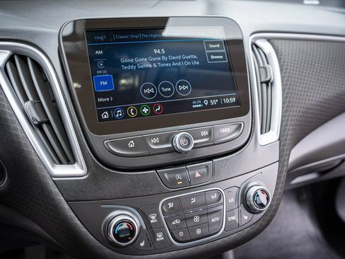 Used 2024 Chevrolet Malibu LT FWD image 19