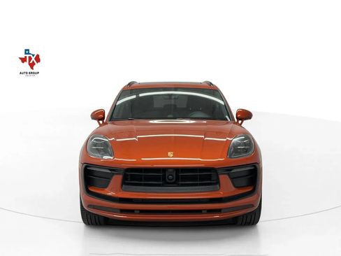 Used 2025 Porsche Macan AWD/4WD image 7