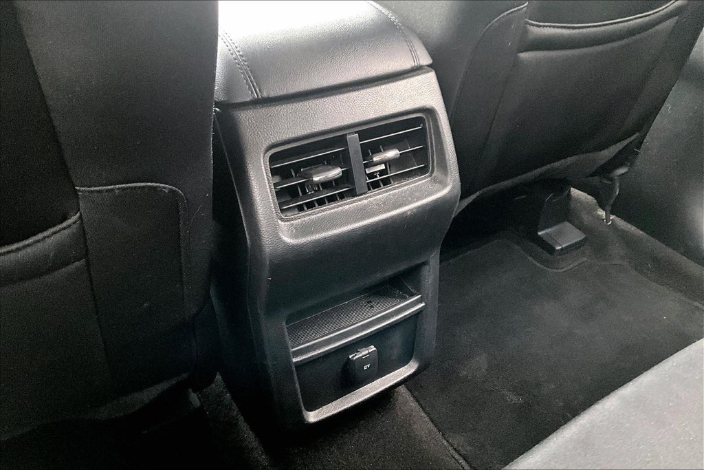 Used 2020 Ford Edge SE AWD/4WD image 10