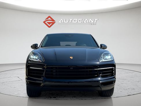 Used 2022 Porsche Cayenne E-Hybrid Coupe AWD/4WD image 4