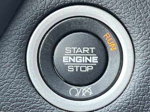 Used 2024 RAM 2500 Big Horn AWD/4WD image 33