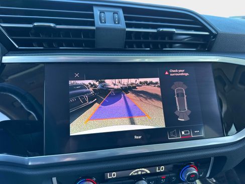 Used 2021 Audi Q3 2.0T Premium image 25