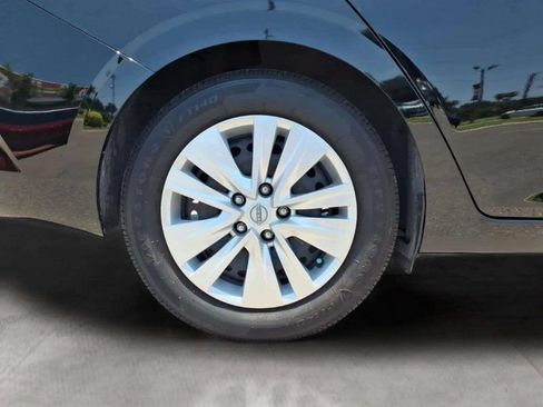 Used 2025 Nissan Sentra S FWD image 20