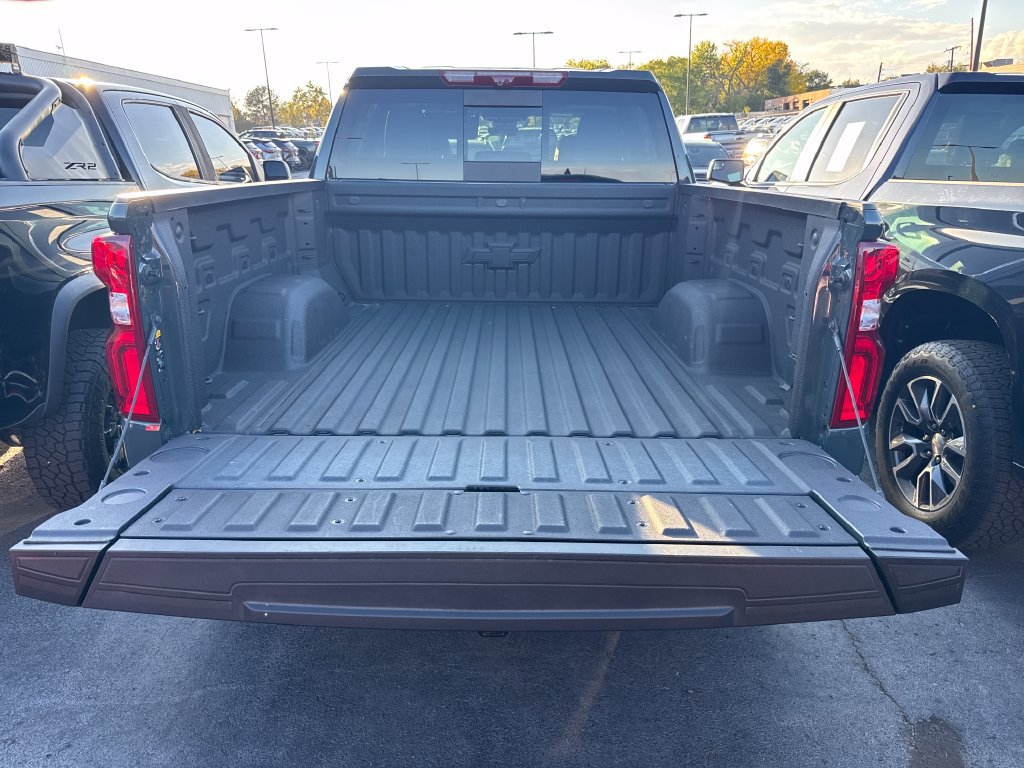 Used 2026 Chevrolet Silverado 1500 High Country AWD/4WD image 21